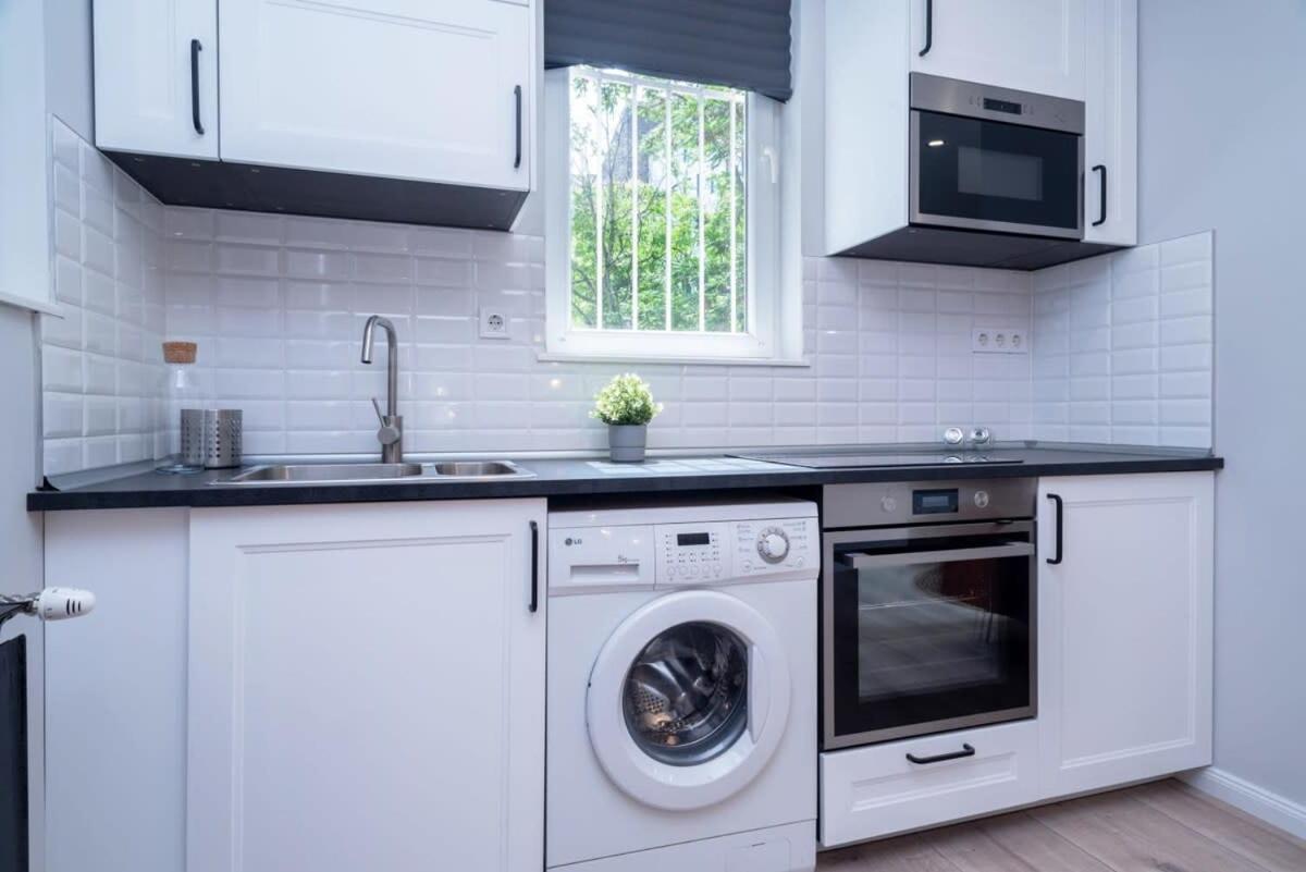 Super Central New Apartment With Air Conditioning Budapest Exteriör bild